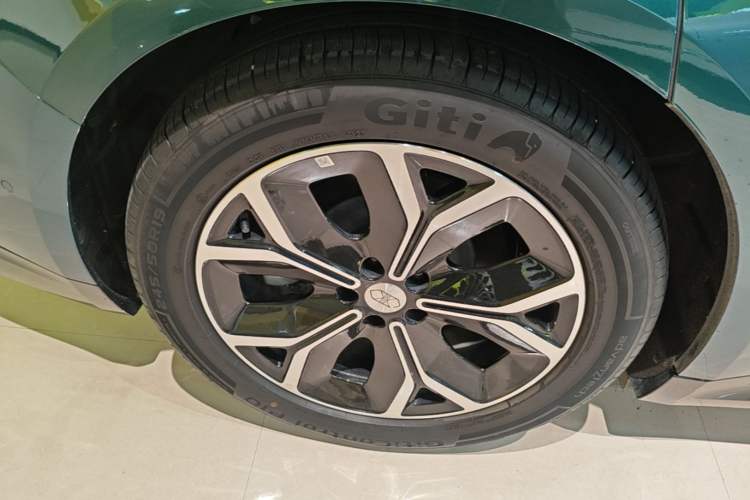 Used Hima Luxeed S7 2026 Model Max Right Rear Wheel Hub
