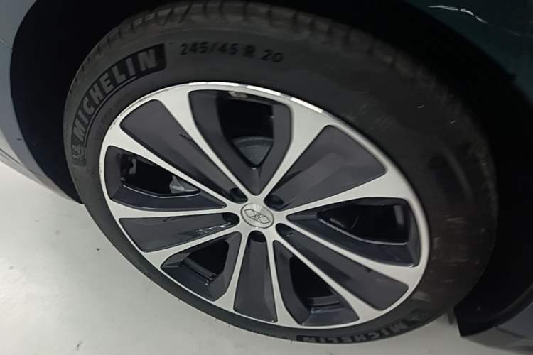 Used Hima Luxeed S7 2026 Model Max+ Right Rear Wheel Hub