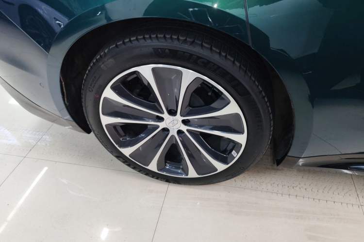 Used Hima Luxeed S7 2026 Model Max+ Right Rear Wheel Hub
