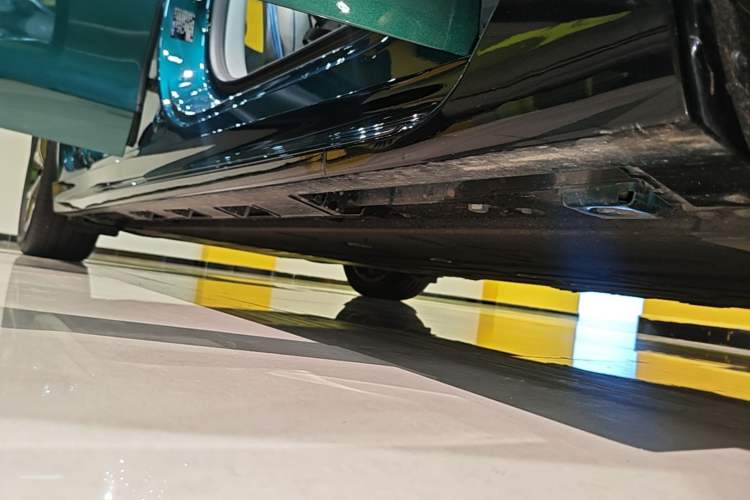 Used Hima Luxeed S7 2026 Model Max Right Side Sill