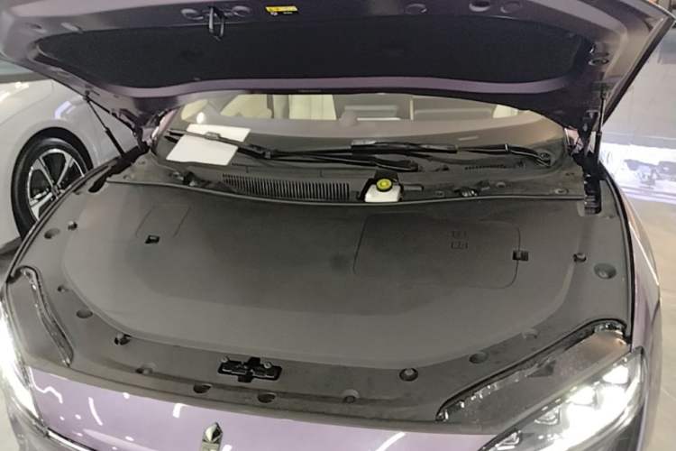 Used Hima Luxeed S7 2026 Model Max Engine Bay