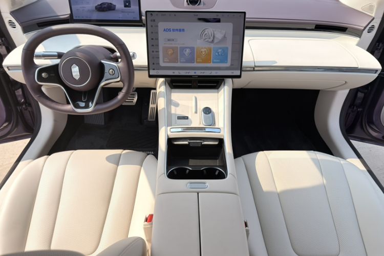 Used Hima Luxeed S7 2026 Model Max Interior 1