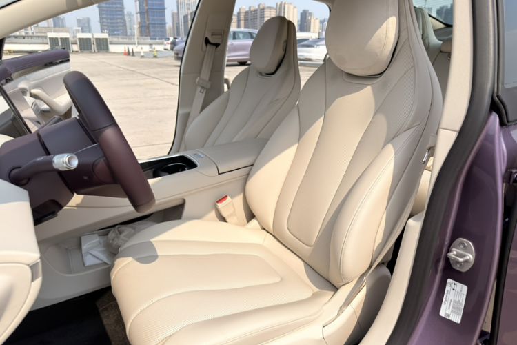 Used Hima Luxeed S7 2026 Model Max Interior 3