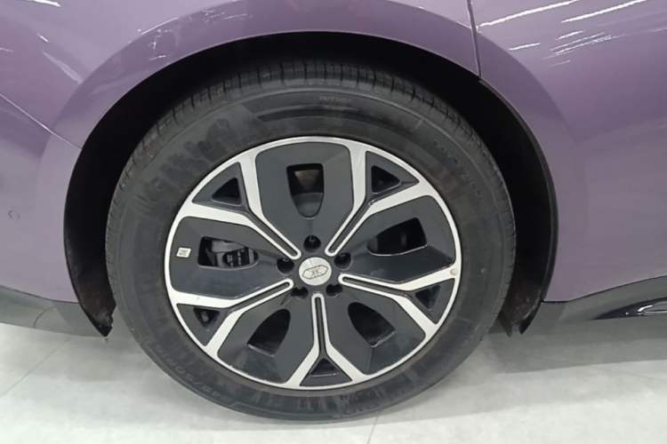 Used Hima Luxeed S7 2026 Model Max Right Rear Wheel Hub