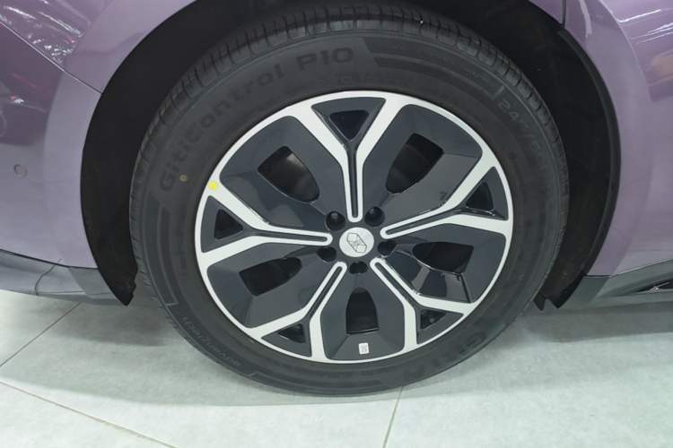 Used Hima Luxeed S7 2026 Model Max Right Rear Wheel Hub