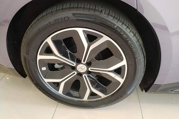 Used Hima Luxeed S7 2026 Model Max Right Rear Wheel Hub