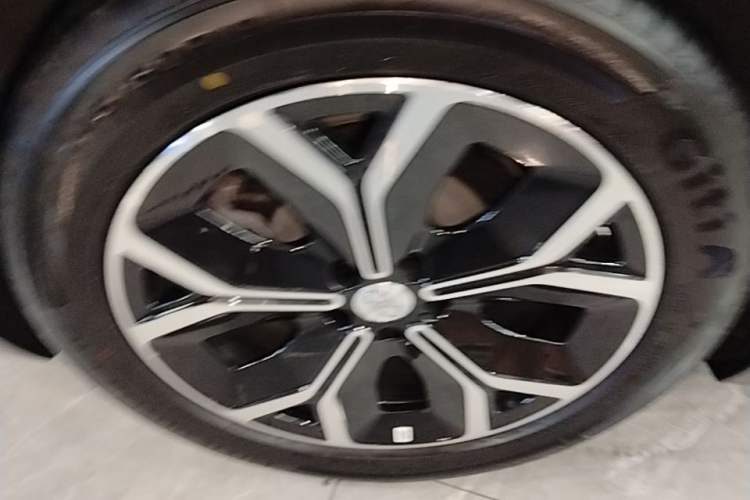 Used Hima Luxeed S7 2026 Model Max Right Rear Wheel Hub