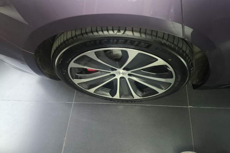 Used Hima Luxeed S7 2026 Model Ultra Right Rear Wheel Hub