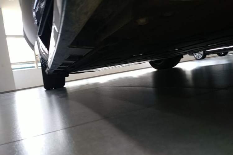 Used Hima Luxeed S7 2026 Model Max Right Side Sill