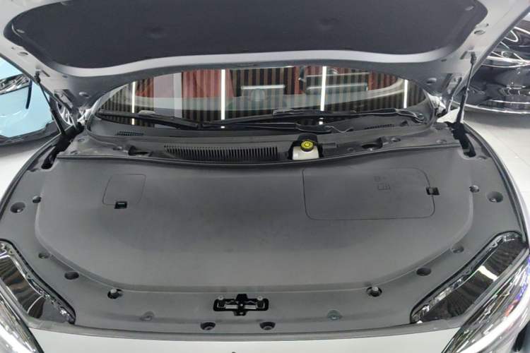 Used Hima Luxeed S7 2026 Model Ultra Engine Bay