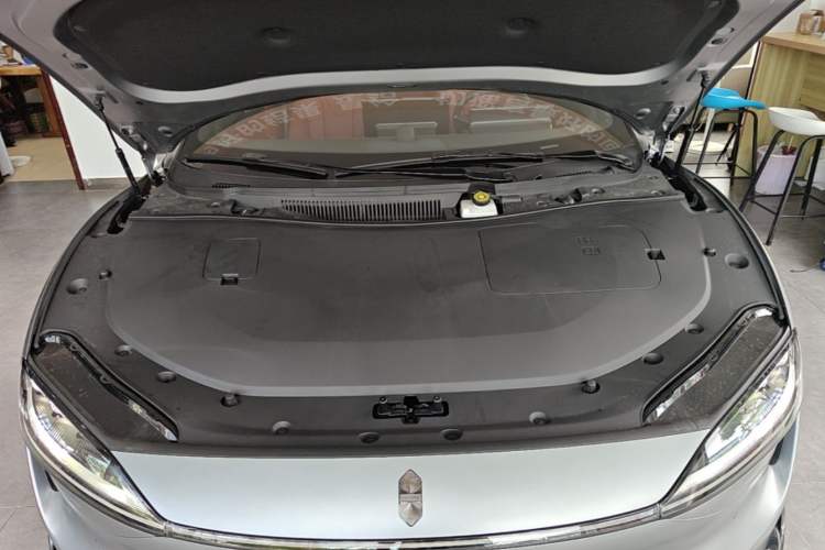 Used Hima Luxeed S7 2026 Model Max Engine Bay