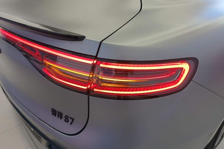 Used Hima Luxeed S7 2026 Model Ultra Right Rear Taillight