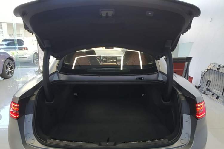 Used Hima Luxeed S7 2026 Model Ultra Trunk
