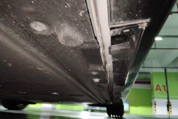 Used Hima Luxeed S7 2026 Model Max Chassis Rear Right