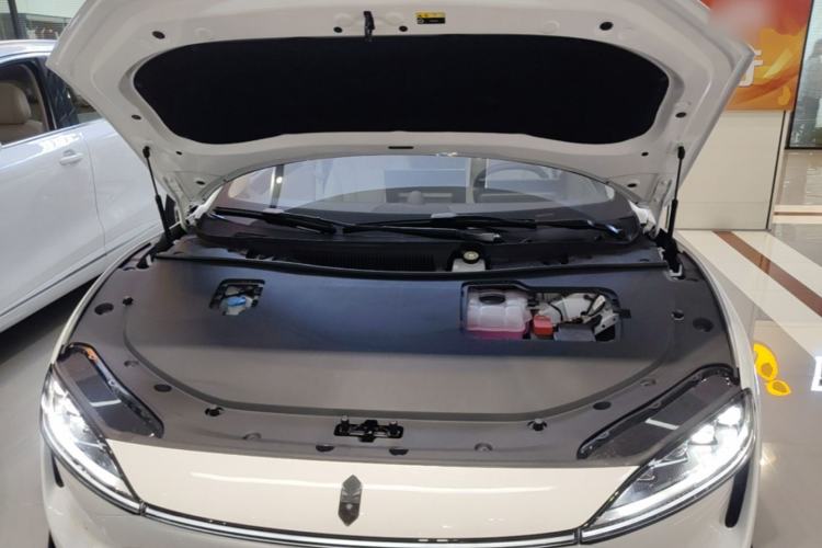 Used Hima Luxeed S7 2026 Model Max Engine Bay