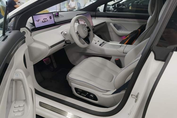 Used Hima Luxeed S7 2026 Model Max Left Front Seat