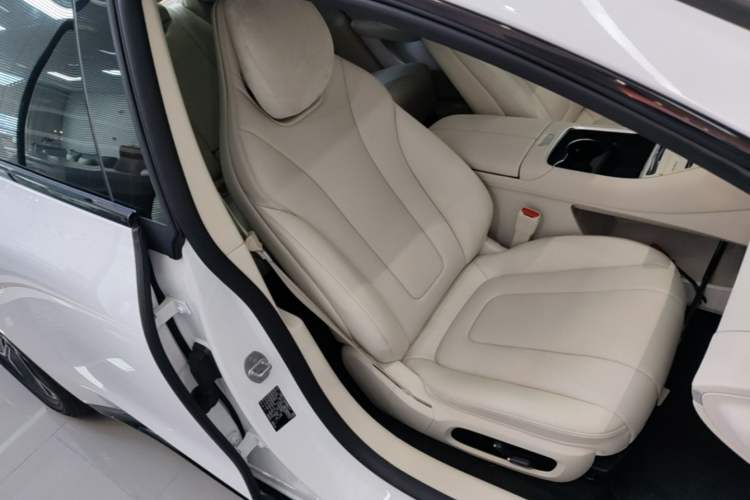 Used Hima Luxeed S7 2026 Model Max Right Front Seat