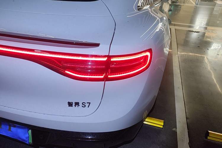 Used Hima Luxeed S7 2026 Model Max Right Rear Taillight