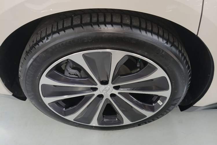 Used Hima Luxeed S7 2026 Model Max+ Right Rear Wheel Hub