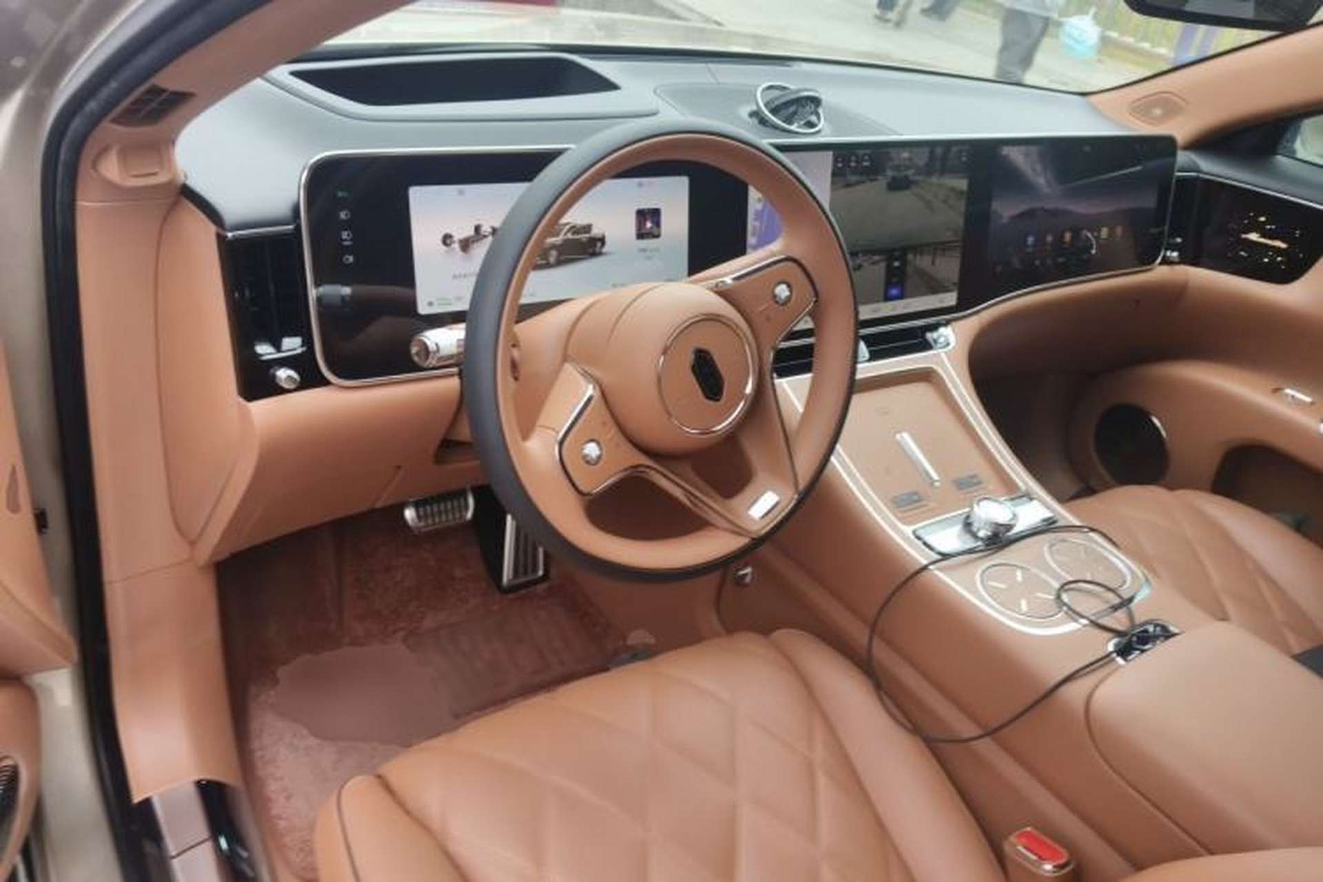 Used Hima S800 2025 Model, Pure Electric, Xinghui Deluxe Edition, 5 Seats (896-line LiDAR) Center Console