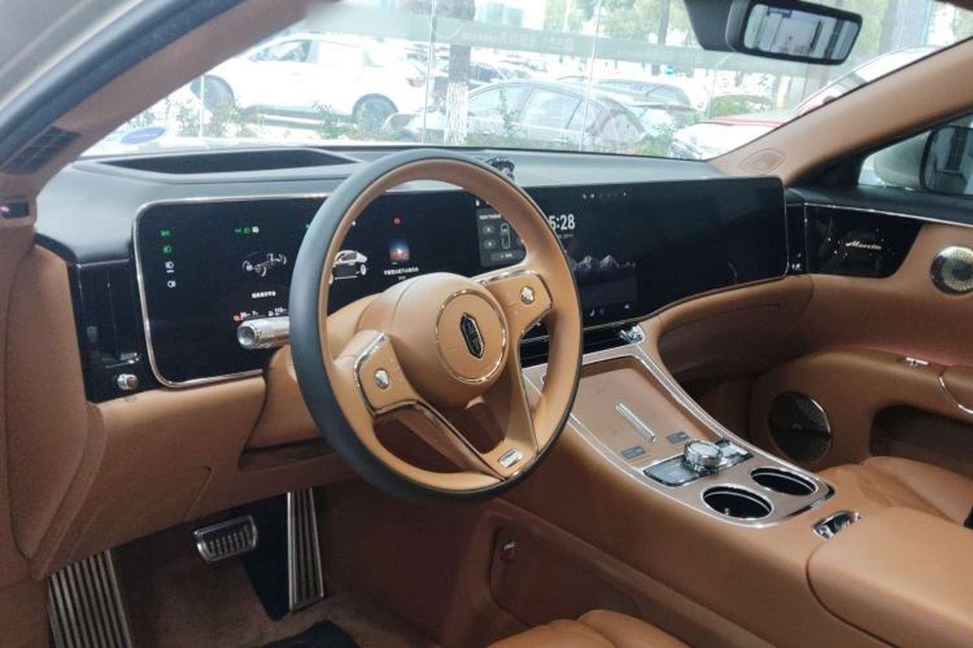 Used Hima S800 2025 Model, Range-Extended Starlight Prestige Edition, 5 Seats Center Console