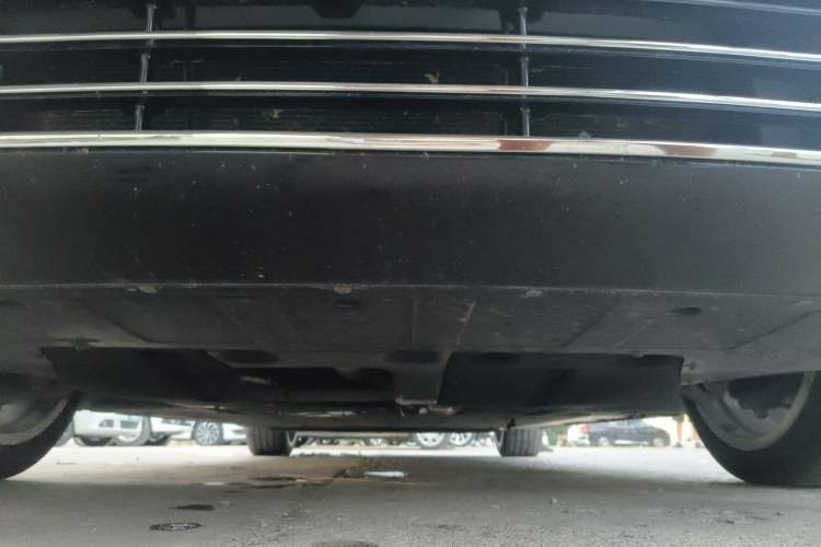 Used Hima S800 2025 Model, Range-Extended Starlight Prestige Edition, 5 Seats Chassis Front