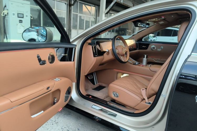 Used Hima S800 2025 Model, Range-Extended Starlight Prestige Edition, 5 Seats Driver Seat