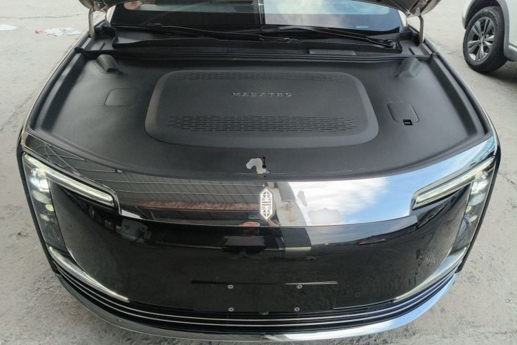 Used Hima S800 2025 Model, Range-Extended Starlight Prestige Edition, 5 Seats Engine Bay