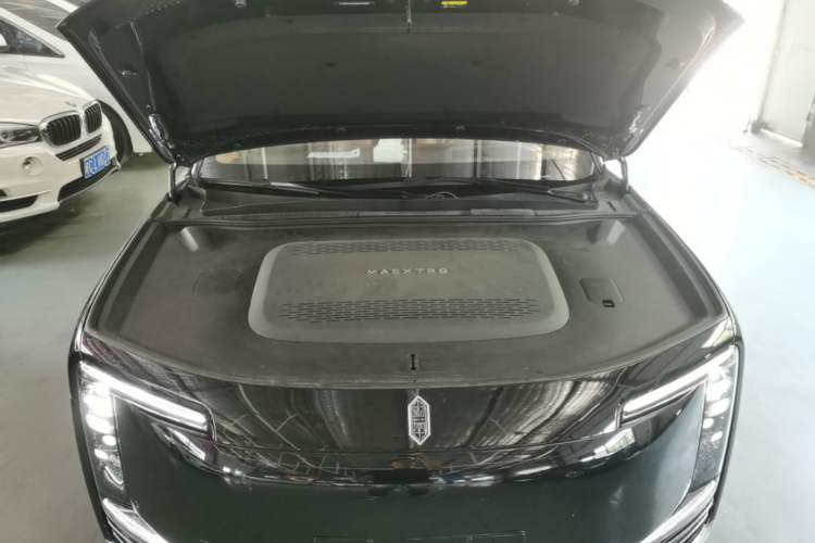 Used Hima S800 2025 Model, Range-Extended Starlight Premium Edition, 5 Seats Engine Bay