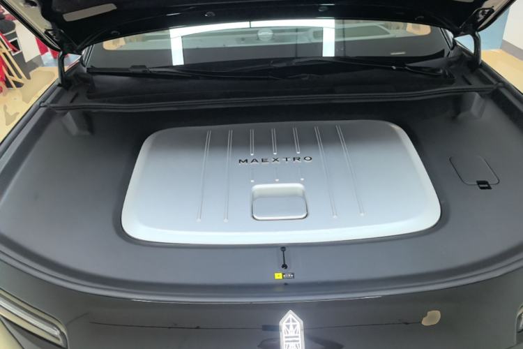 Used Hima S800 2025 Model, Pure Electric Starlight Premium Edition, 5 Seats Engine Bay