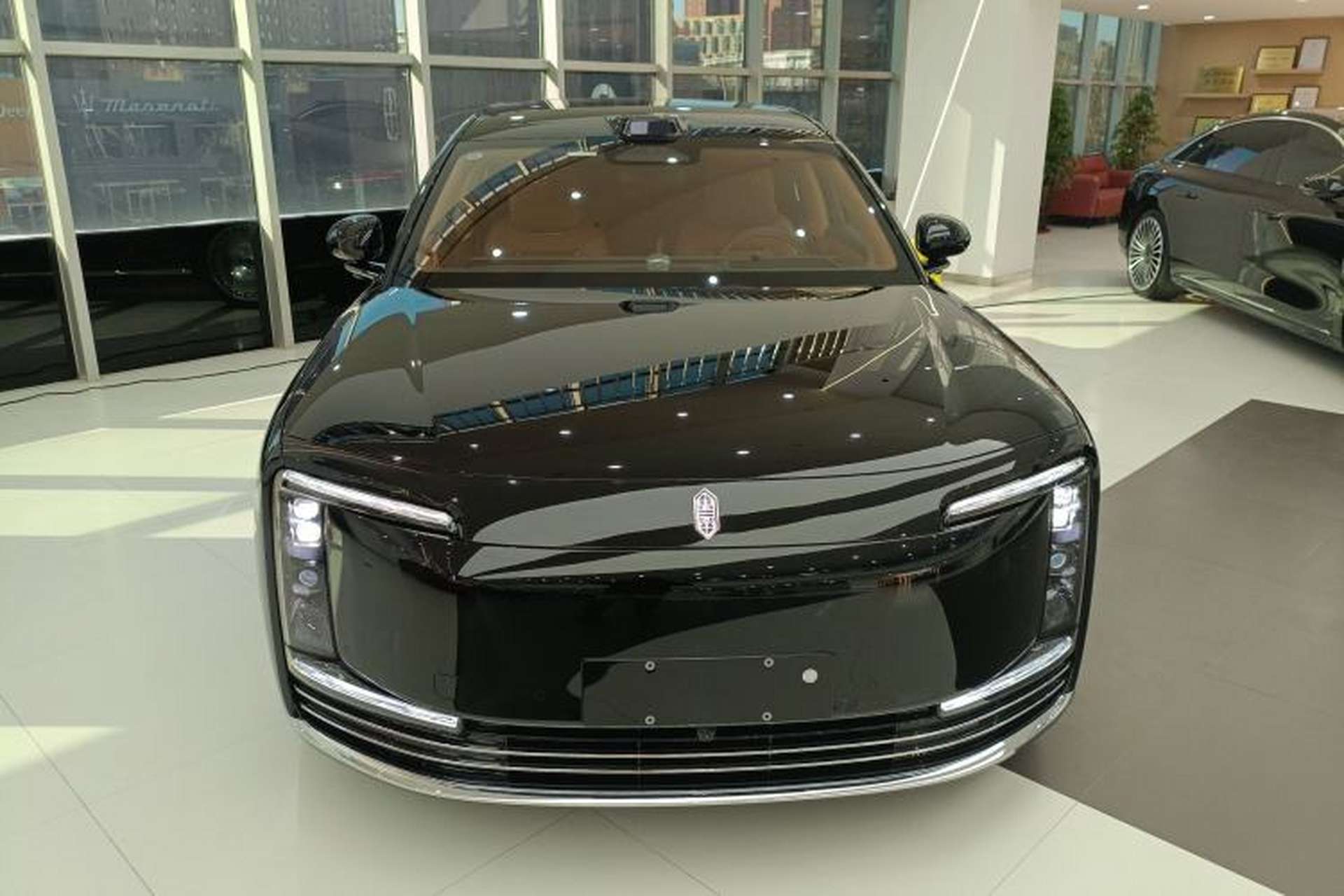 Used Hima S800 2025 Model, Range-Extended Starlight Premium Edition, 5 Seats Exterior 1