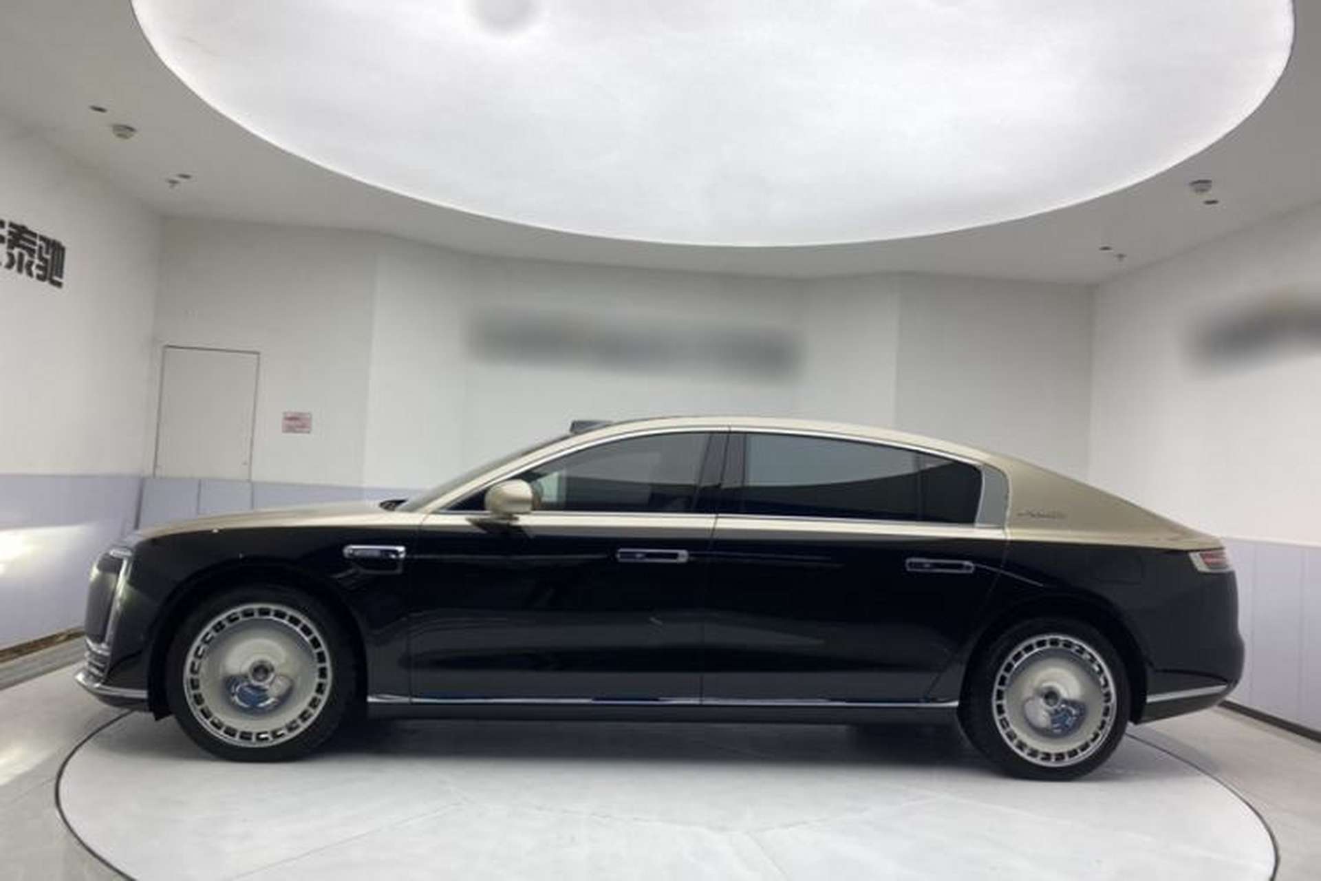 Used Hima S800 2025 Model, Range-Extended Starlight Executive Edition, 4 Seats Exterior 2