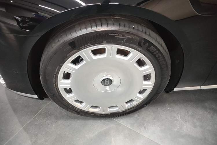 Used Hima S800 2025 Model, Range-Extended Starlight Prestige Edition, 5 Seats Exterior 4