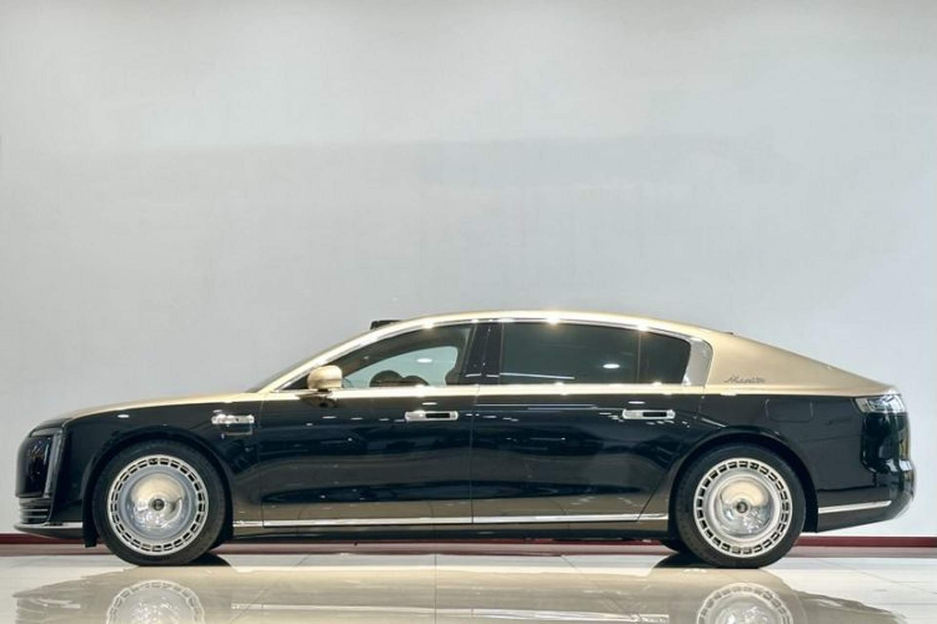 Used Hima S800 2025 Model, Range-Extended Starlight Executive Edition, 4 Seats Exterior 5