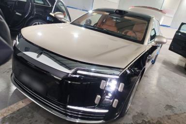 Used Hima S800 2025 Model, Range-Extended Starlight Executive Edition, 4 Seats