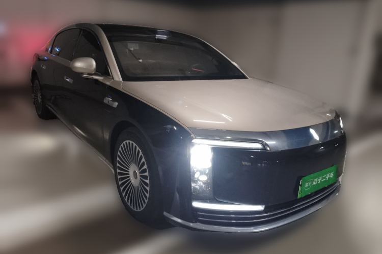Used Hima S800 2025 Model, Range-Extended Starlight Premium Edition, 5 Seats Front Right 45 Deg