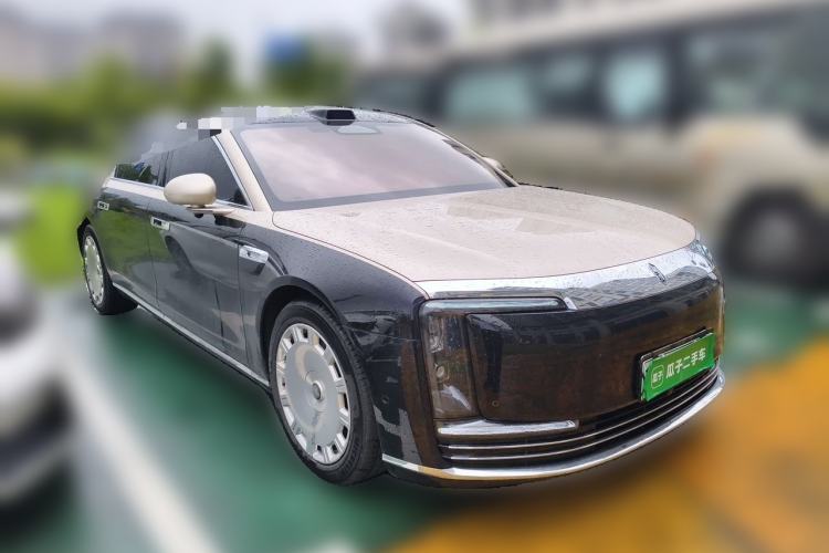 Used Hima S800 2025 Model, Range-Extended Starlight Premium Edition, 5 Seats Front Right 45 Deg