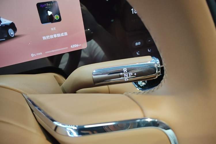 Used Hima S800 2025 Model, Range-Extended Starlight Executive Edition, 4 Seats Gear Lever