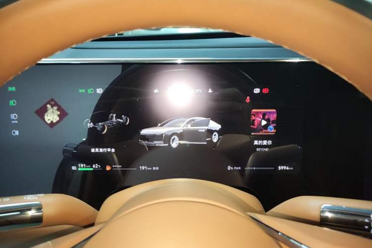 Used Hima S800 2025 Model, Range-Extended Starlight Prestige Edition, 5 Seats Instrument Cluster