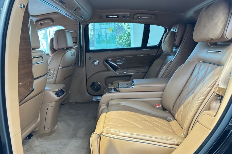 Used Hima S800 2025 Model, Range-Extended Starlight Executive Edition, 4 Seats Interior 1