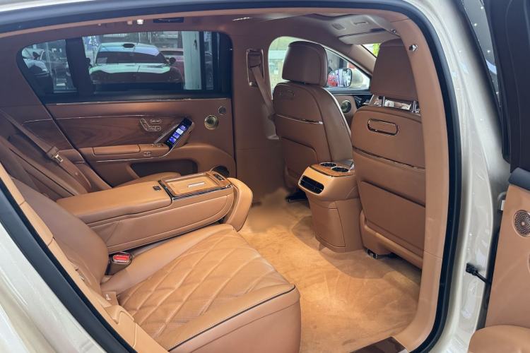 Used Hima S800 2025 Model, Range-Extended Starlight Premium Edition, 5 Seats Interior 15