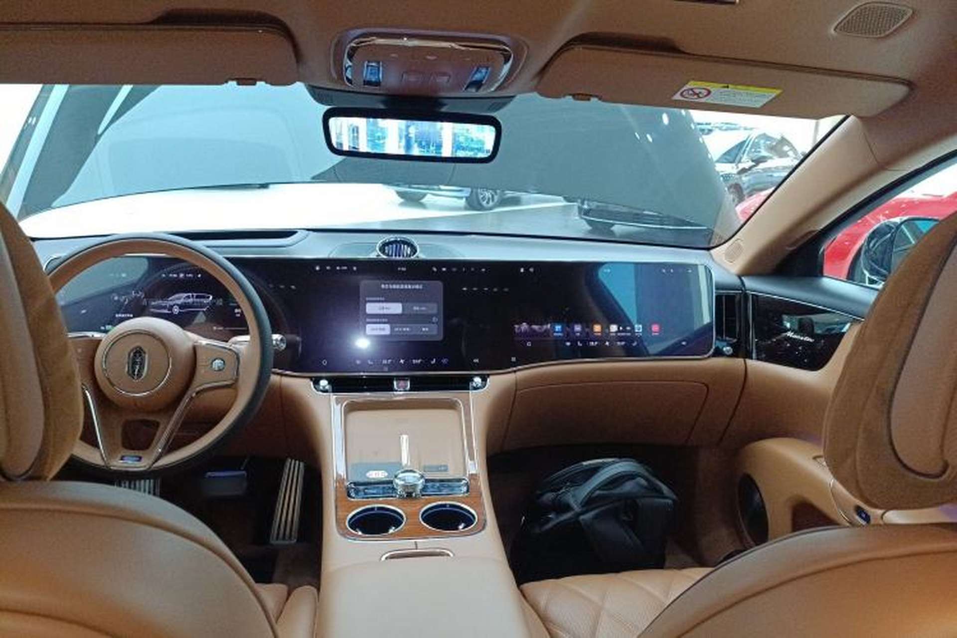 Used Hima S800 2025 Model, Range-Extended Starlight Premium Edition, 5 Seats Interior 2