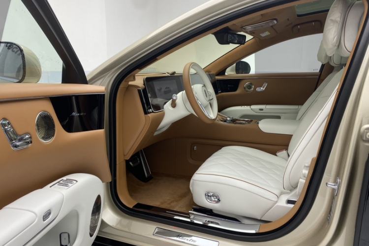 Used Hima S800 2025 Model, Range-Extended Starlight Executive Edition, 4 Seats Interior 2
