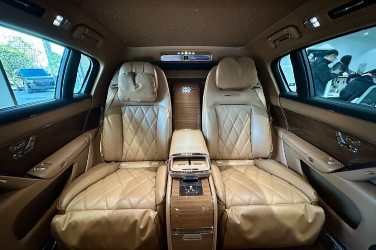Used Hima S800 2025 Model, Range-Extended Starlight Executive Edition, 4 Seats Interior 4