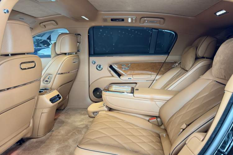 Used Hima S800 2025 Model, Range-Extended Starlight Premium Edition, 5 Seats Interior 6