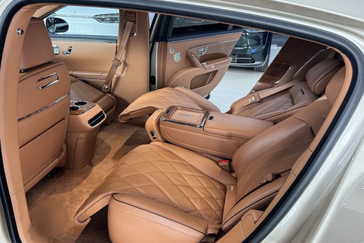Used Hima S800 2025 Model, Range-Extended Starlight Premium Edition, 5 Seats Interior 7