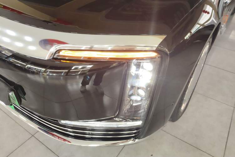 Used Hima S800 2025 Model, Range-Extended Starlight Premium Edition, 5 Seats Left Front Headlight