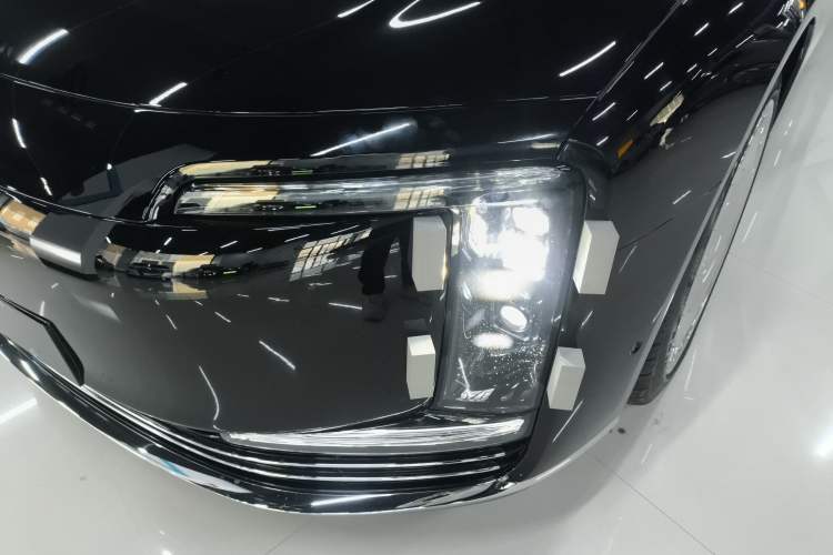 Used Hima S800 2025 Model, Range-Extended Starlight Premium Edition, 5 Seats Left Front Headlight