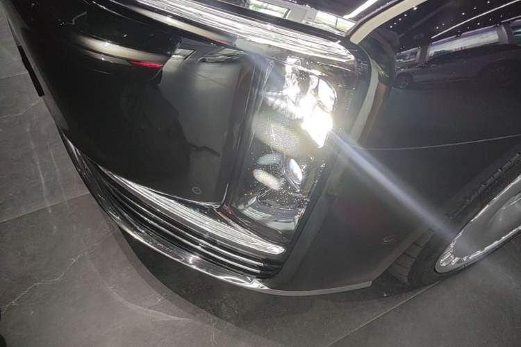 Used Hima S800 2025 Model, Range-Extended Starlight Executive Edition, 4 Seats Left Front Headlight
