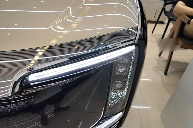 Used Hima S800 2025 Model, Range-Extended Starlight Executive Edition, 4 Seats Left Front Headlight